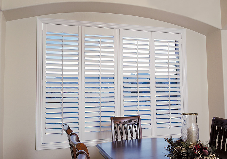 Polymer_Shutters_with_Traditional_Tilt_Bar_FfhkCHa copy